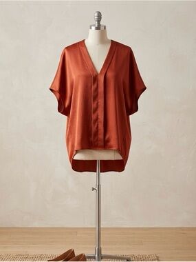 Kensie Rust Satin V-Neck Boxy Blouse